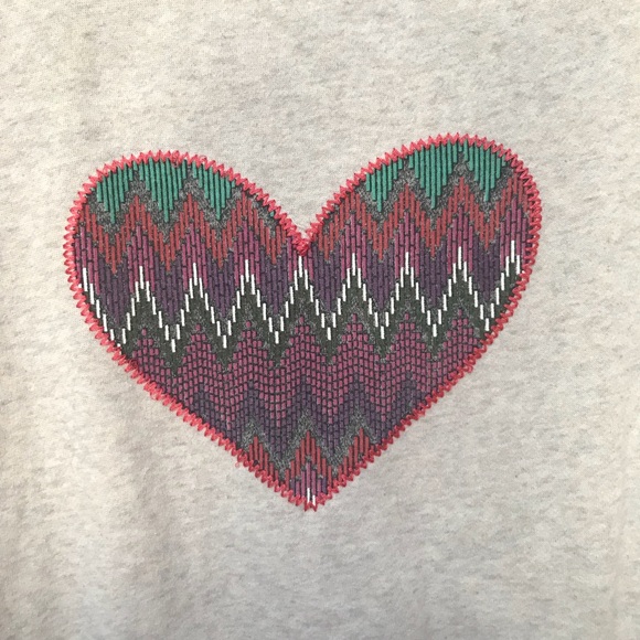 Roxy • Cream Heart Graphic Sweatshirt XL - Picture 3 of 5
